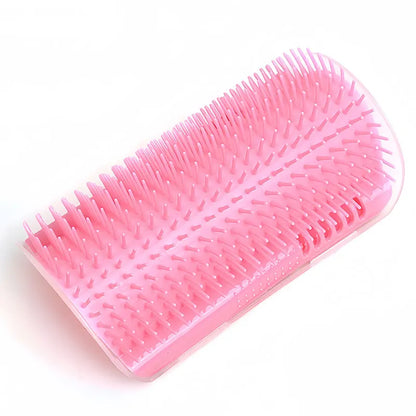 Griffoir et brosse de massage pour chat
