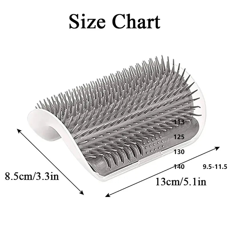 Griffoir et brosse de massage pour chat